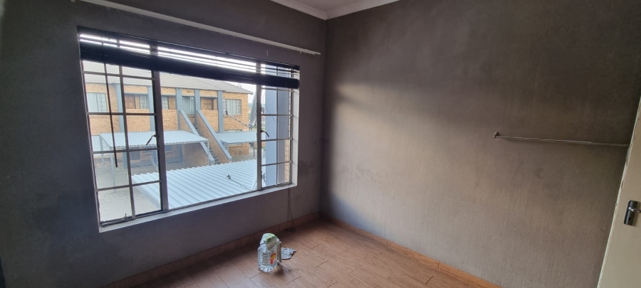 2 Bedroom Property for Sale in Elspark Gauteng