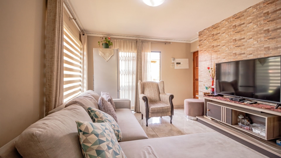 2 Bedroom Property for Sale in Ridgeway Gauteng