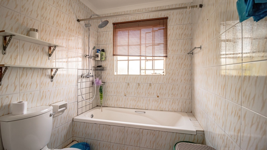 2 Bedroom Property for Sale in Ridgeway Gauteng