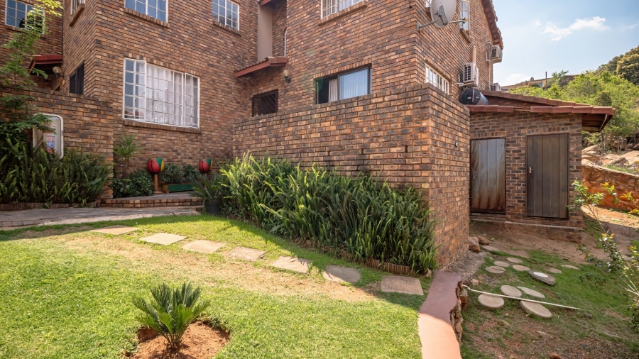2 Bedroom Property for Sale in Ridgeway Gauteng