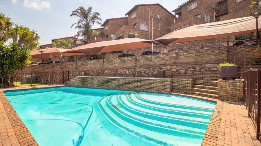 2 Bedroom Property for Sale in Ridgeway Gauteng