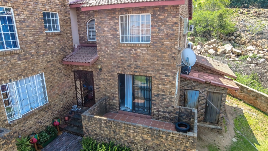 2 Bedroom Property for Sale in Ridgeway Gauteng