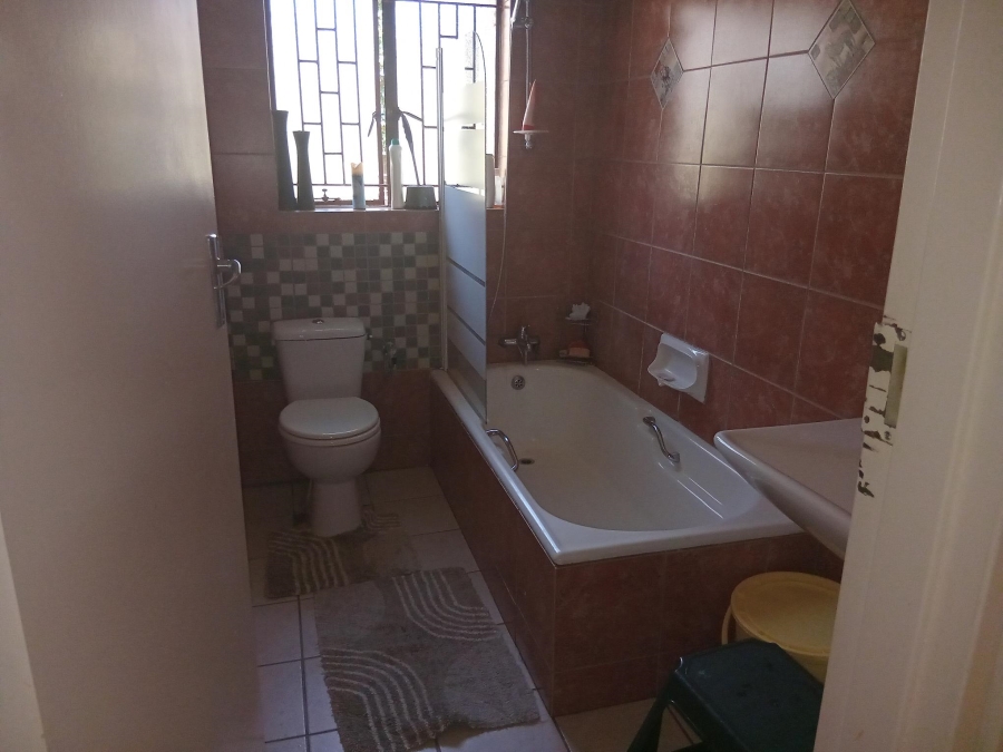 4 Bedroom Property for Sale in Birch Acres Gauteng