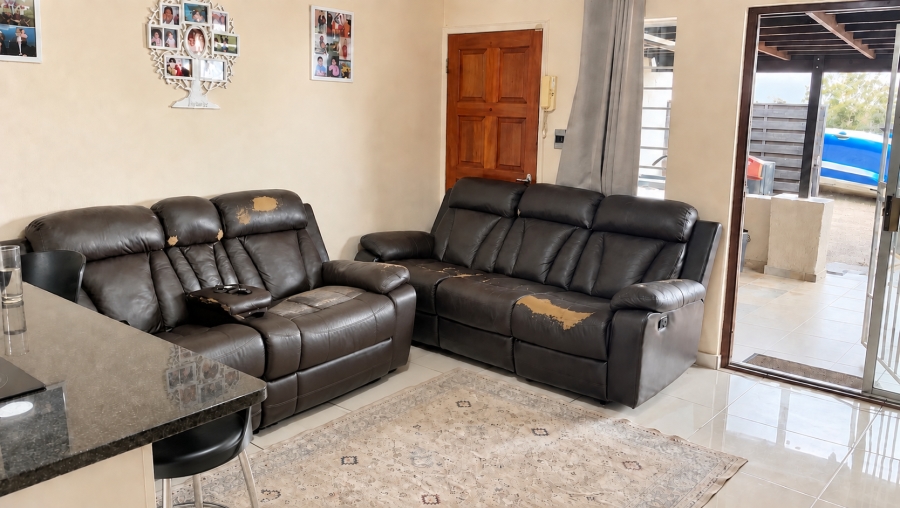 2 Bedroom Property for Sale in Birchleigh Gauteng