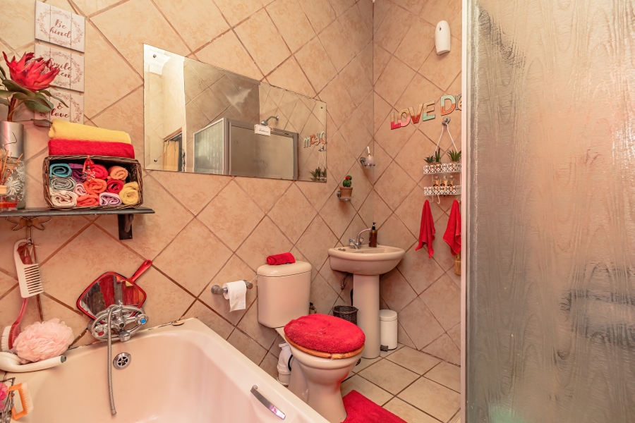 3 Bedroom Property for Sale in Primrose Gauteng