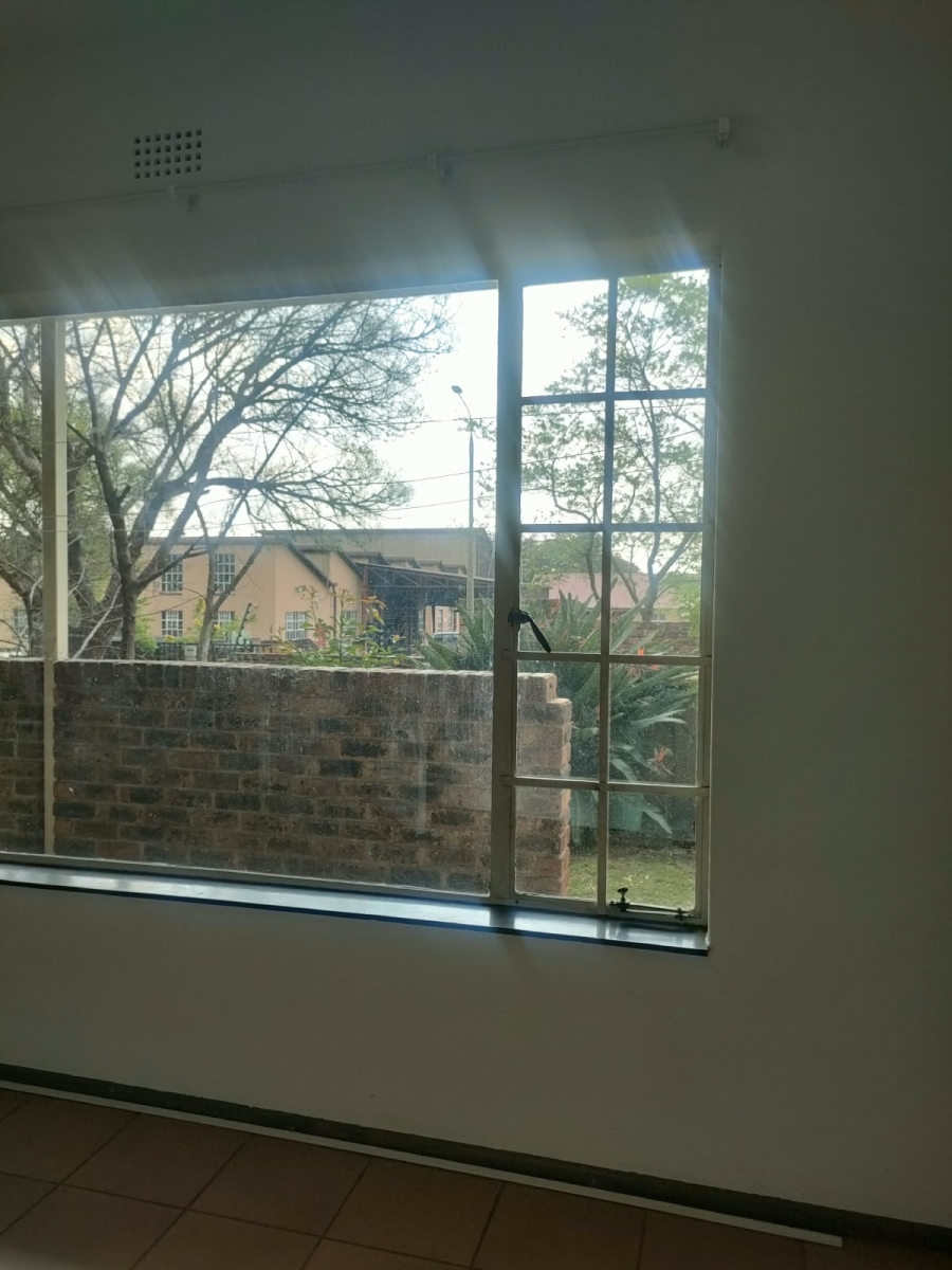 To Let 2 Bedroom Property for Rent in Eastleigh Gauteng