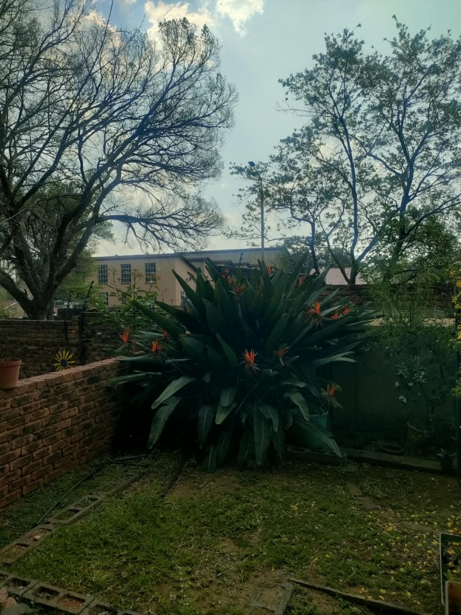 To Let 2 Bedroom Property for Rent in Eastleigh Gauteng