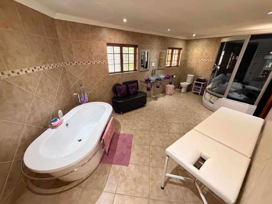 4 Bedroom Property for Sale in Sunward Park Gauteng