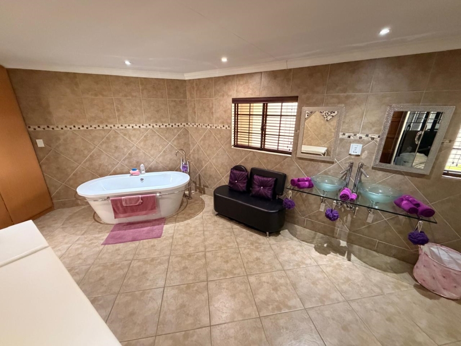 4 Bedroom Property for Sale in Sunward Park Gauteng