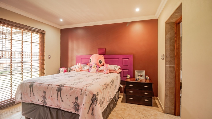 4 Bedroom Property for Sale in Sunward Park Gauteng