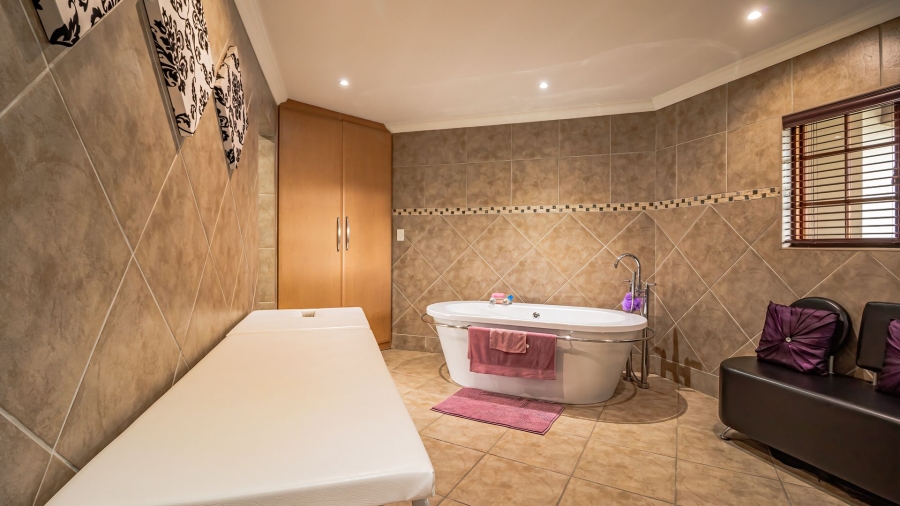 4 Bedroom Property for Sale in Sunward Park Gauteng