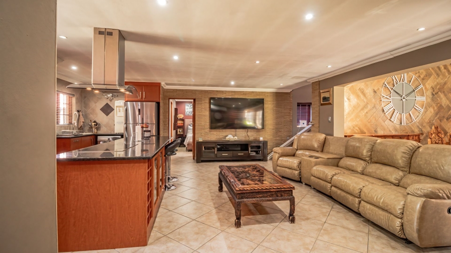 4 Bedroom Property for Sale in Sunward Park Gauteng