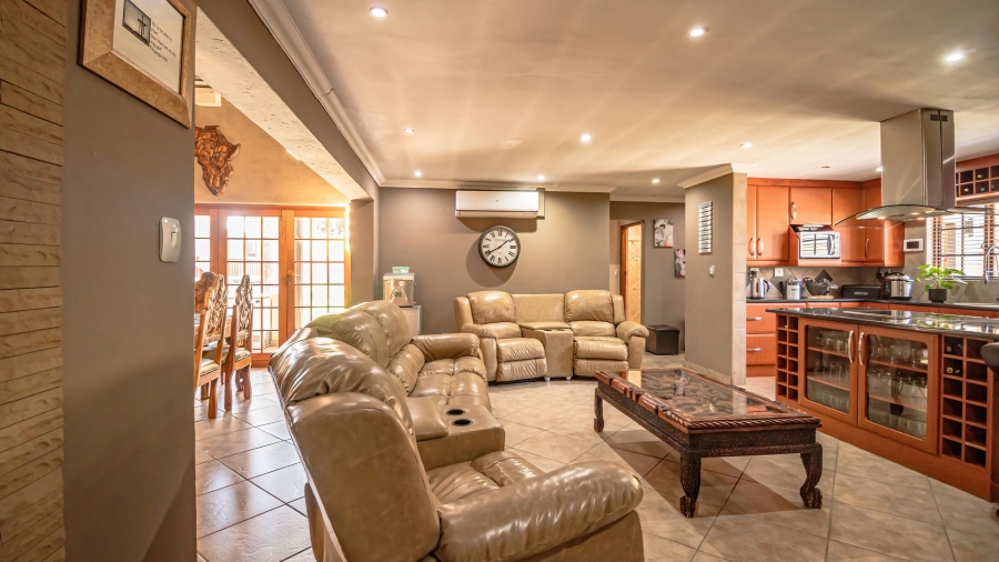 4 Bedroom Property for Sale in Sunward Park Gauteng