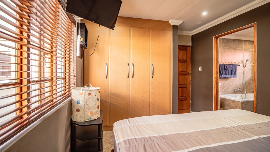 4 Bedroom Property for Sale in Sunward Park Gauteng