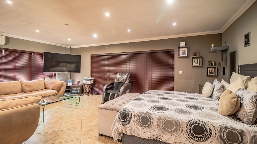 4 Bedroom Property for Sale in Sunward Park Gauteng