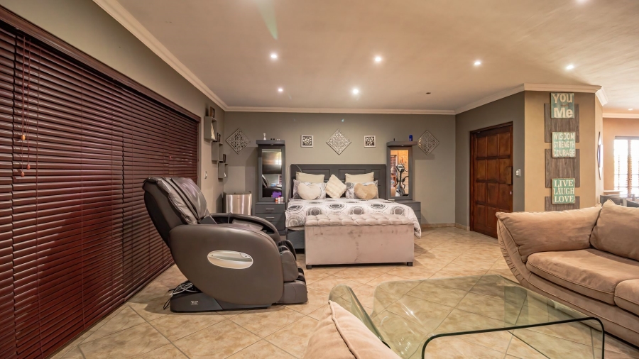 4 Bedroom Property for Sale in Sunward Park Gauteng