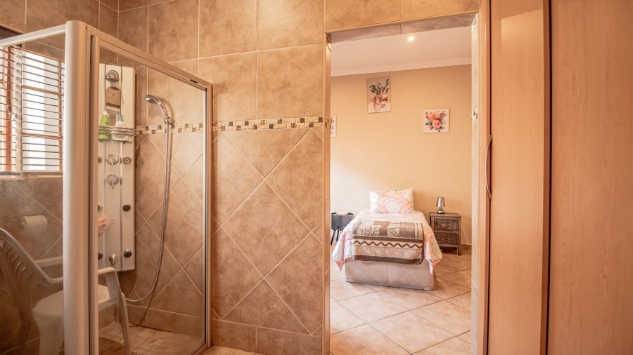 4 Bedroom Property for Sale in Sunward Park Gauteng