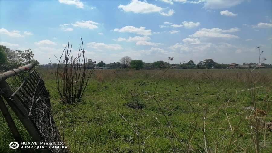 0 Bedroom Property for Sale in Roods Gardens Gauteng