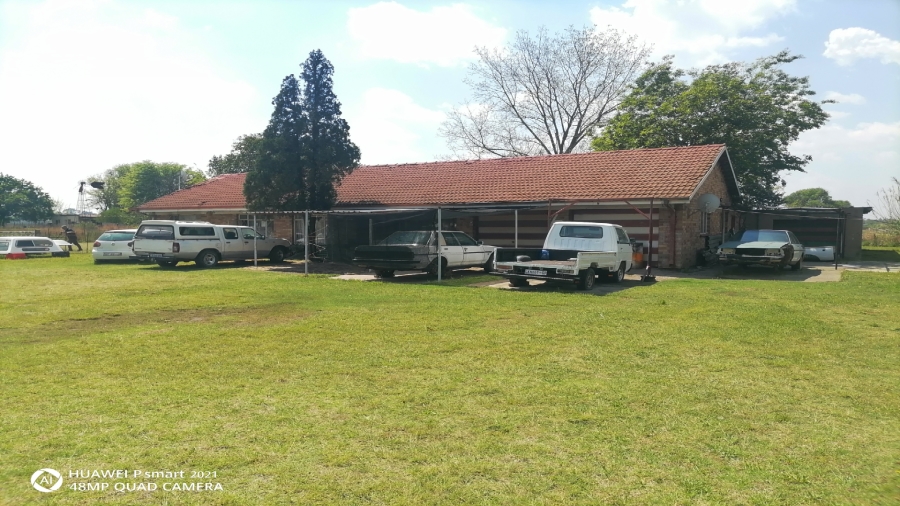 0 Bedroom Property for Sale in Roods Gardens Gauteng