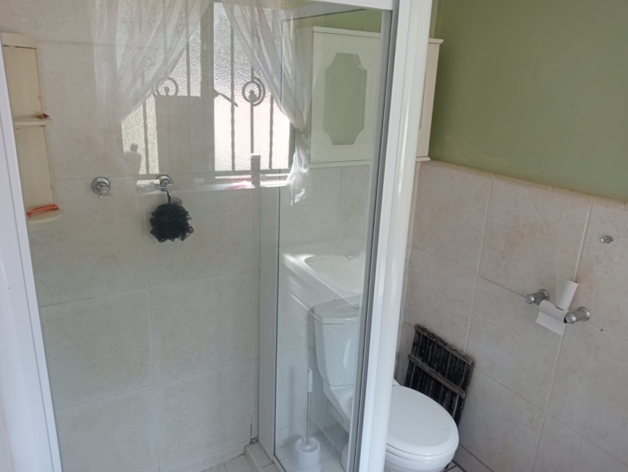 5 Bedroom Property for Sale in Northmead Gauteng