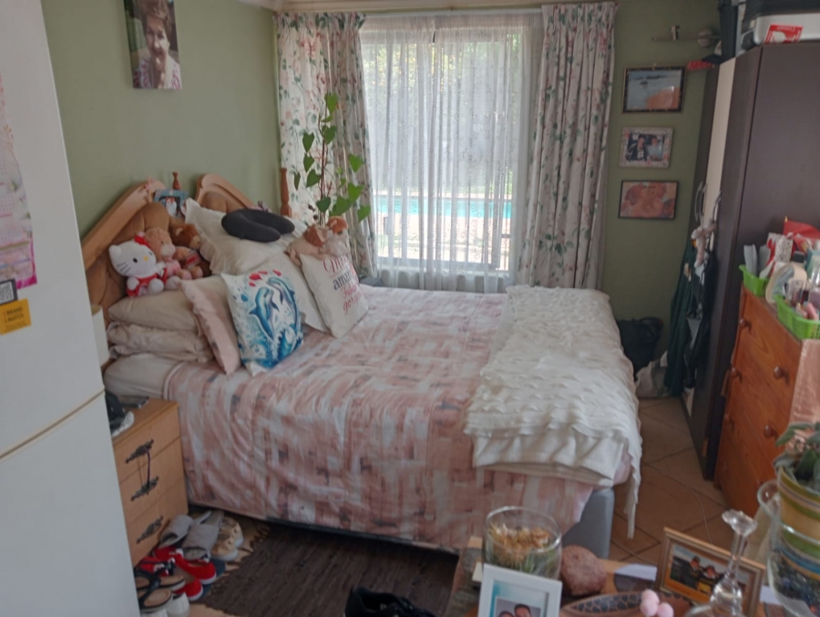 5 Bedroom Property for Sale in Northmead Gauteng