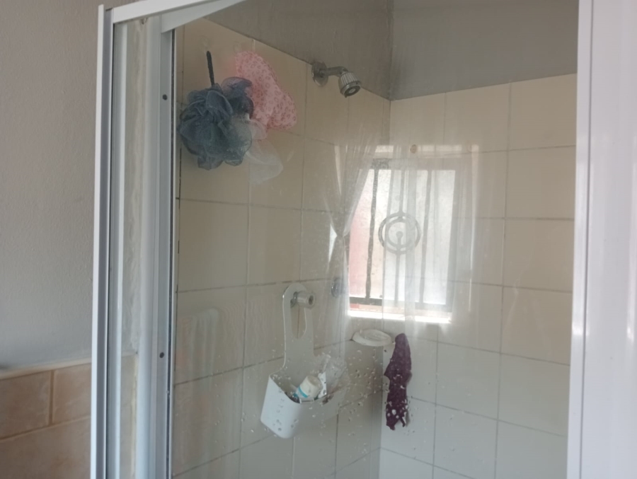 5 Bedroom Property for Sale in Northmead Gauteng