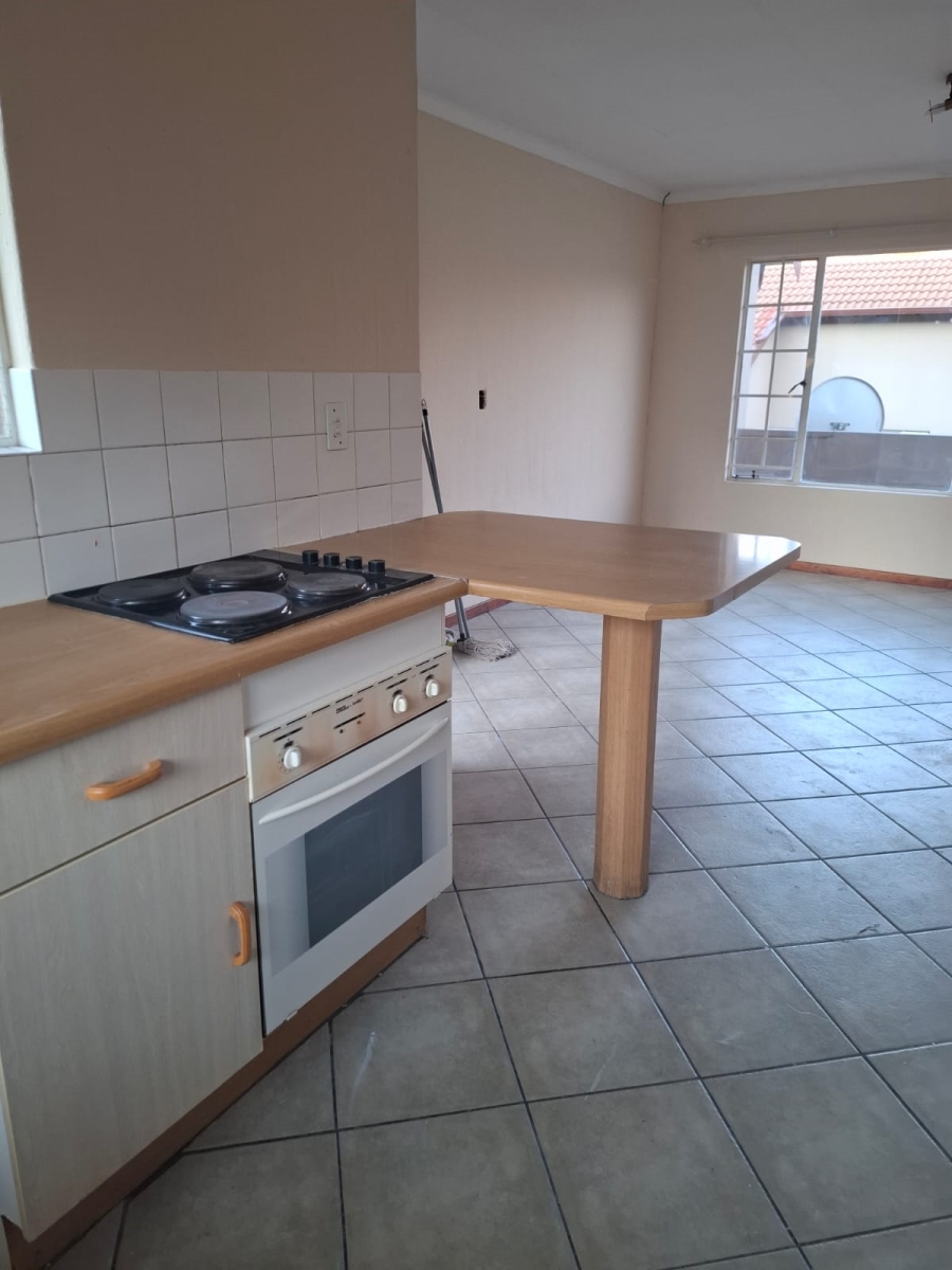 2 Bedroom Property for Sale in Newlands Gauteng