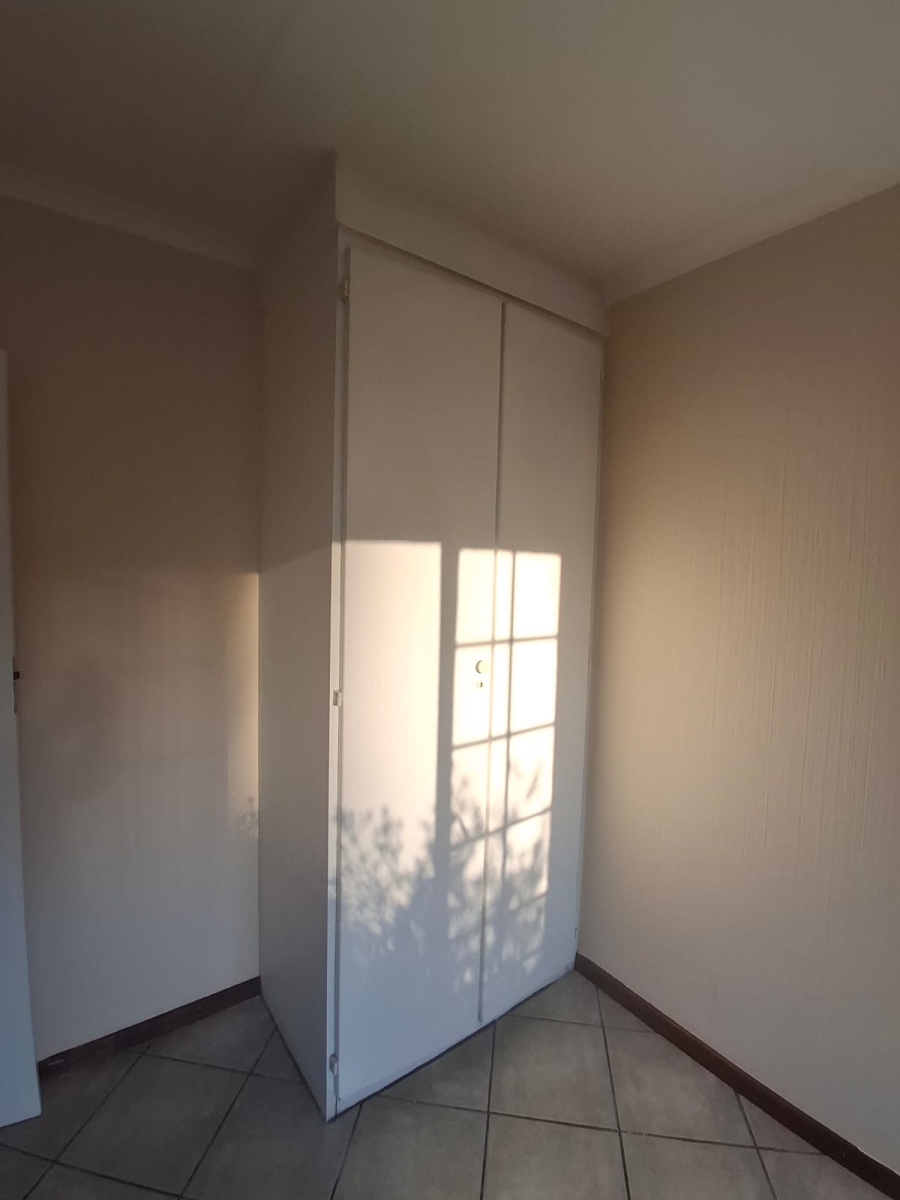2 Bedroom Property for Sale in Newlands Gauteng