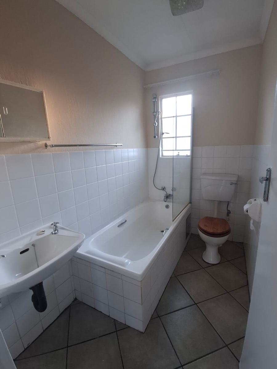 2 Bedroom Property for Sale in Newlands Gauteng