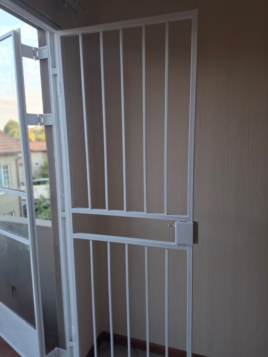 2 Bedroom Property for Sale in Newlands Gauteng