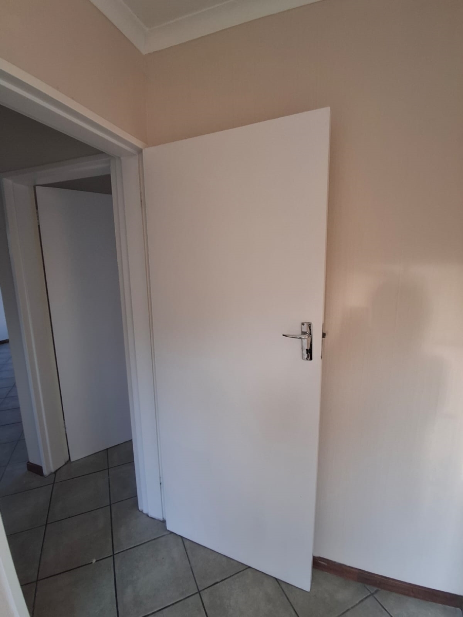 2 Bedroom Property for Sale in Newlands Gauteng