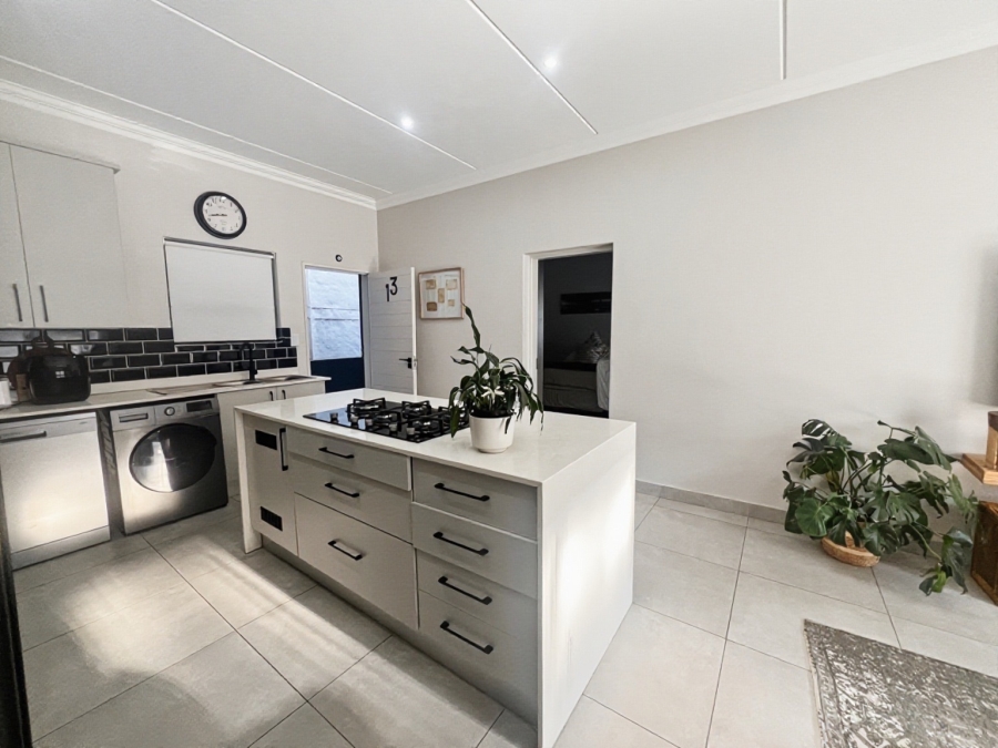 2 Bedroom Property for Sale in Bryanston Gauteng