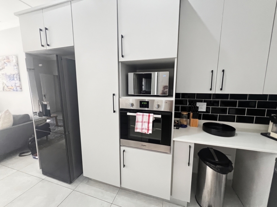 2 Bedroom Property for Sale in Bryanston Gauteng