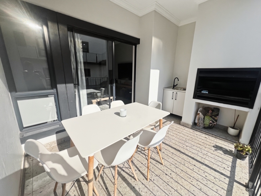 2 Bedroom Property for Sale in Bryanston Gauteng