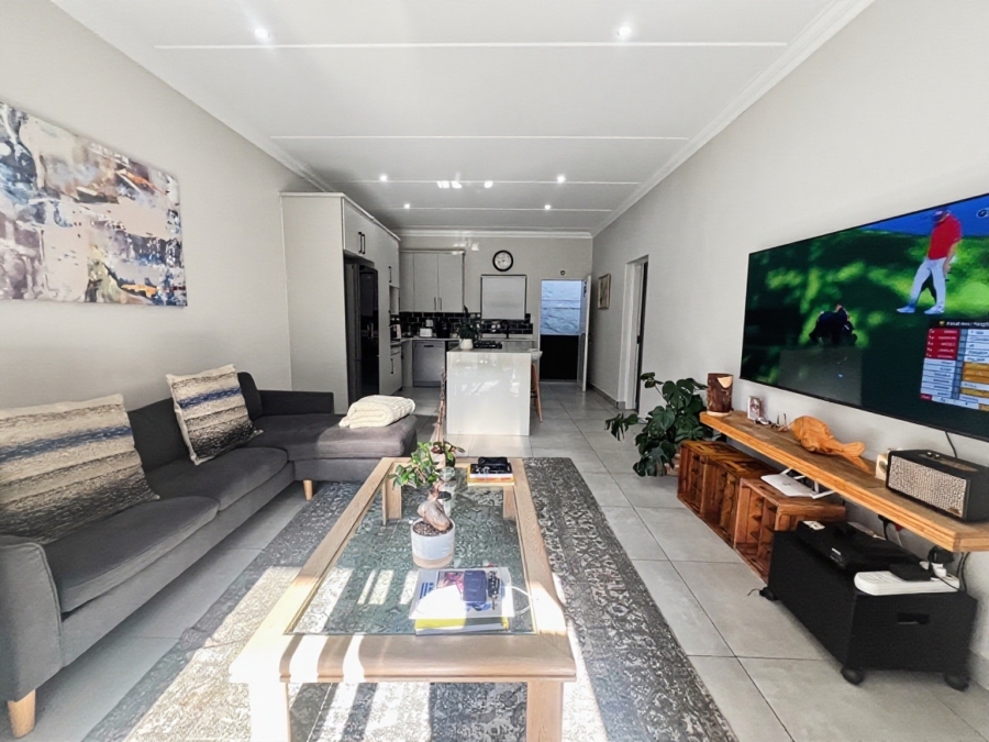 2 Bedroom Property for Sale in Bryanston Gauteng