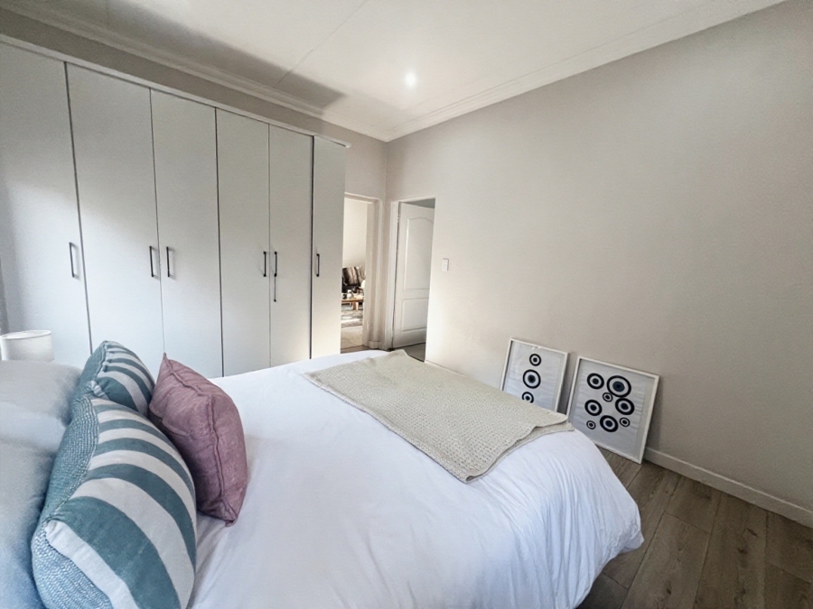 2 Bedroom Property for Sale in Bryanston Gauteng