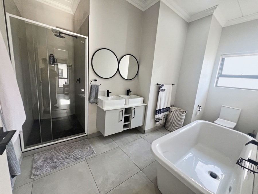2 Bedroom Property for Sale in Bryanston Gauteng