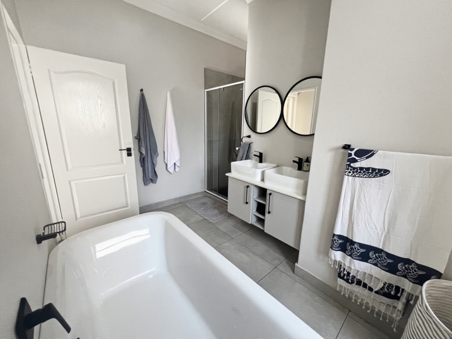 2 Bedroom Property for Sale in Bryanston Gauteng