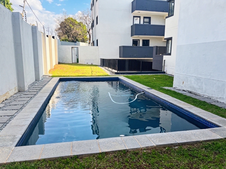 2 Bedroom Property for Sale in Bryanston Gauteng