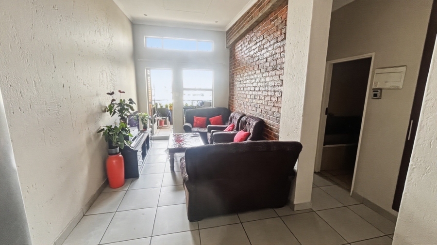 2 Bedroom Property for Sale in Buccleuch Gauteng