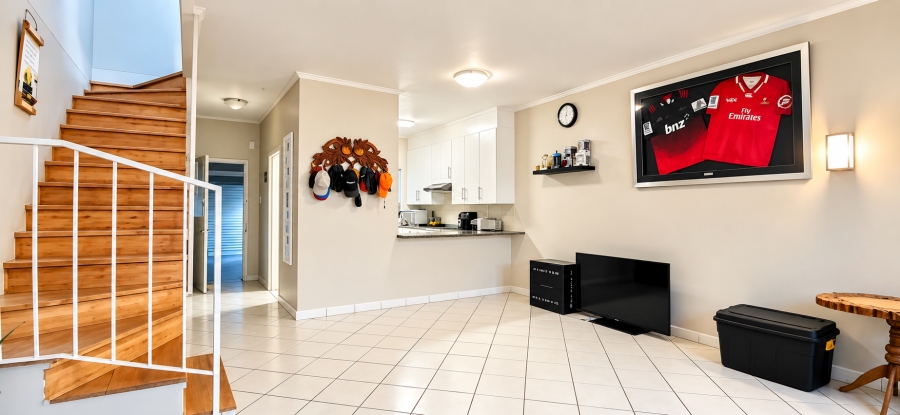 2 Bedroom Property for Sale in Dayanglen Gauteng