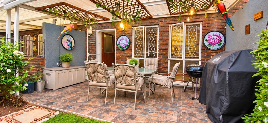 2 Bedroom Property for Sale in Dayanglen Gauteng