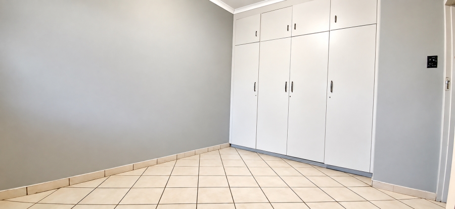 2 Bedroom Property for Sale in Dayanglen Gauteng