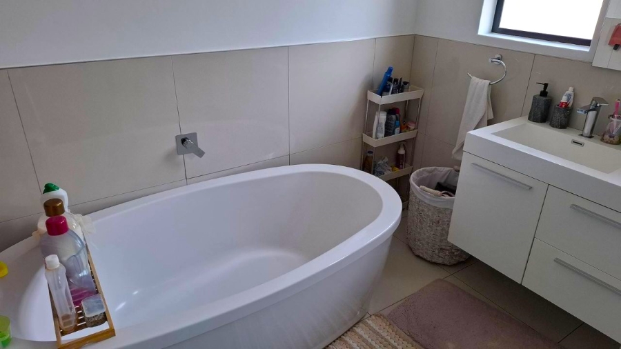 3 Bedroom Property for Sale in Lonehill Gauteng