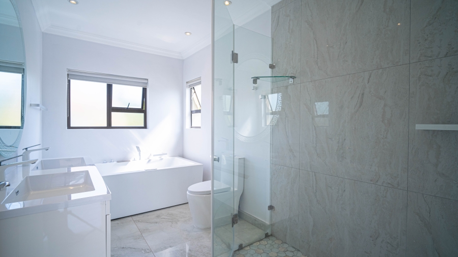 To Let 4 Bedroom Property for Rent in Fernridge Estate Gauteng