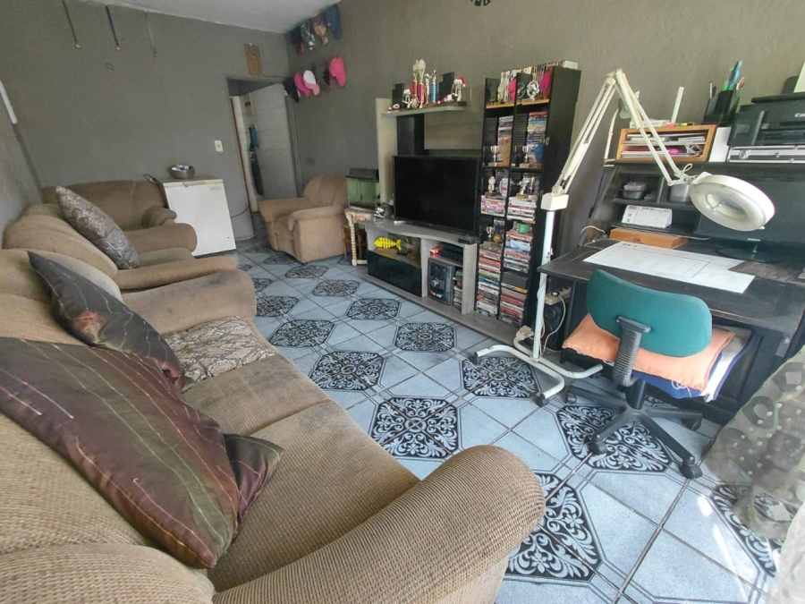 2 Bedroom Property for Sale in Brakpan Central Gauteng