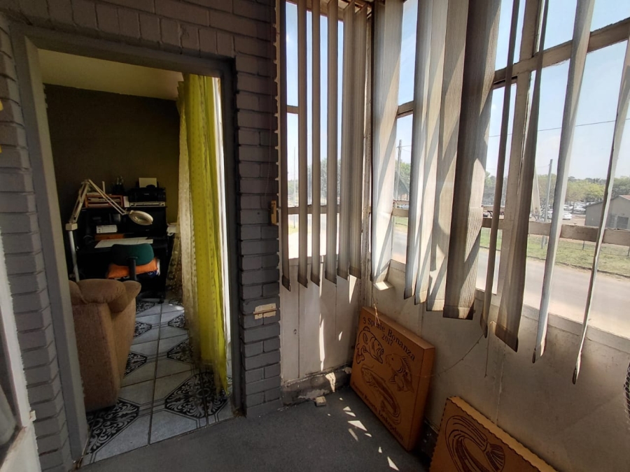 2 Bedroom Property for Sale in Brakpan Central Gauteng