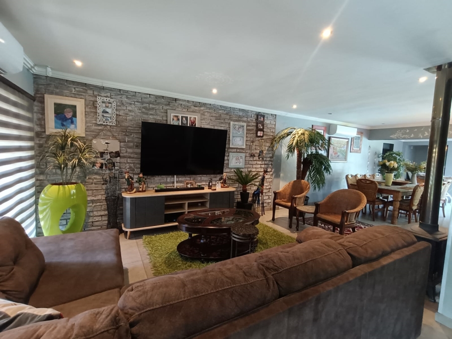 3 Bedroom Property for Sale in Vanderbijlpark Sw 2 Gauteng