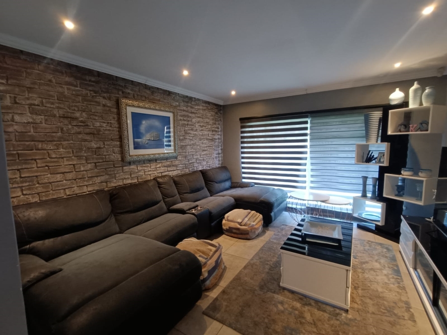 3 Bedroom Property for Sale in Vanderbijlpark Sw 2 Gauteng