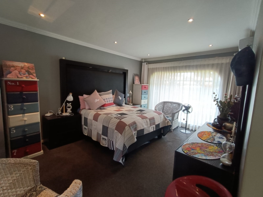 3 Bedroom Property for Sale in Vanderbijlpark Sw 2 Gauteng
